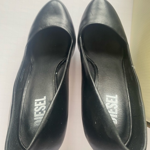 Diesel Black leather pumps size 7.5 women’s - Picture 6 of 8
